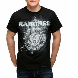 Ramones NYC CBGB Bowery Manhole Seal Logo punk rock Official T-Shirt L NWT